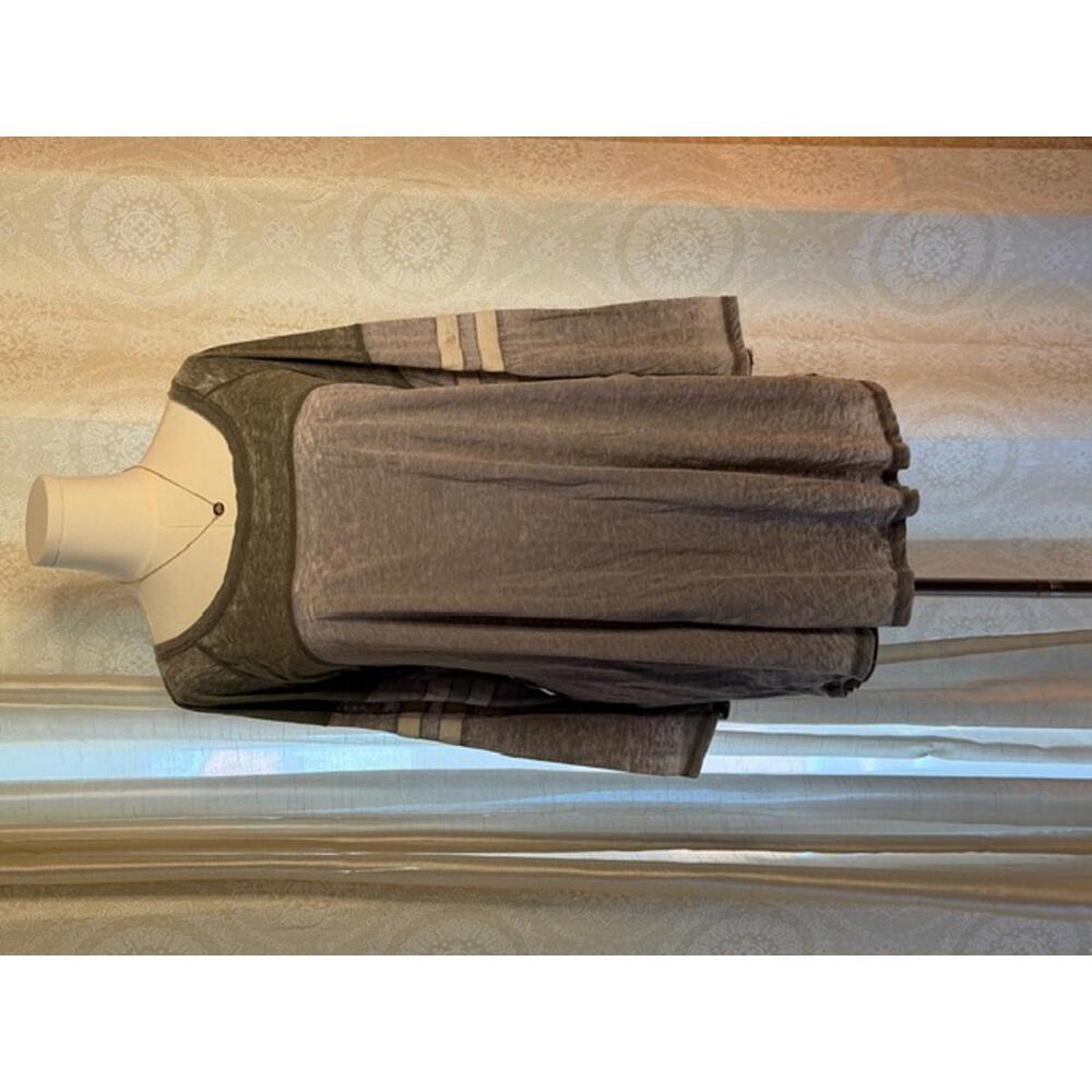 Torrid Colorblock Varsity Stripe Top Gray Long Sleeve Size 3